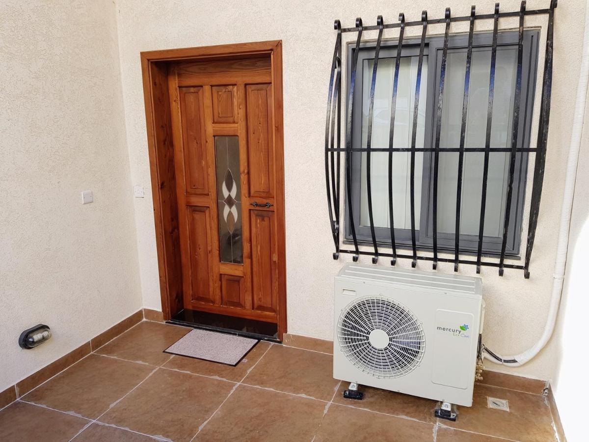 Charming Apartment-wifi-sleeps 5 * Марсаскала